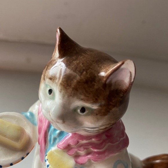 Beatrix Potter Beswick F. Warne RIBBY Figurine with Pink and Brown Accents - Picture 4 of 4